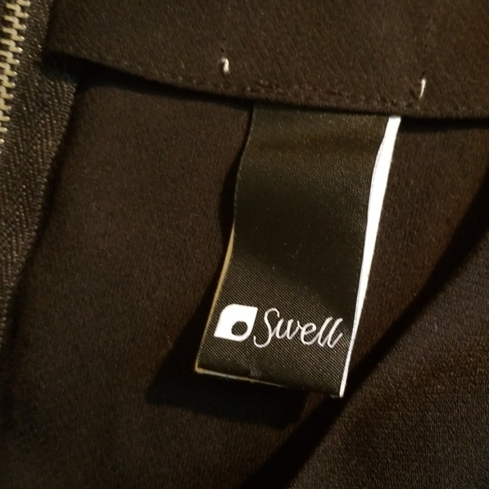 Swell Black Dress (Longsleeve) - Picture 3 of 8